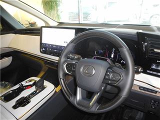 2025 LEXUS LM LM500h Version L [AIS Inspected] Modellista Aero WALD 22in AW photo 3