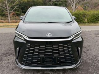 2024 LEXUS LM 500h EXECUTIVE AWD photo 2