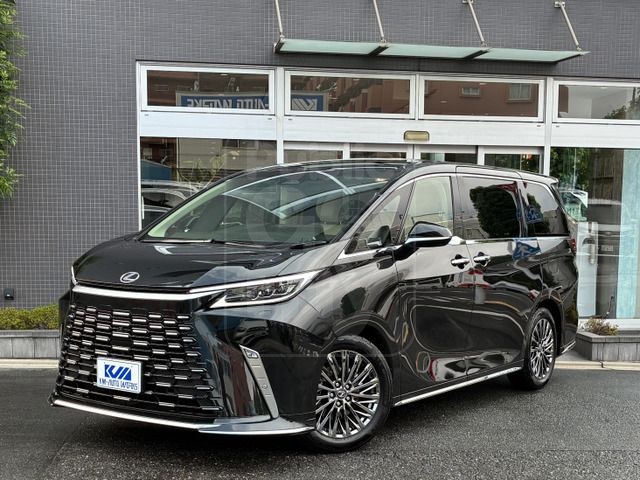 2025 LEXUS LM 500h Version L 4WD