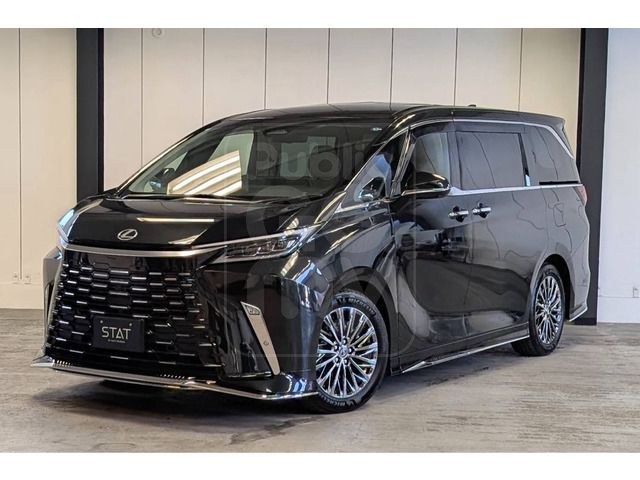 2025 LEXUS LM 500h Version L 4WD