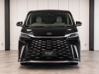 2025 LEXUS LM 500h Version L 4WD photo 2