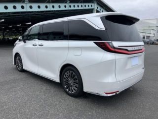 2024 LEXUS LM LM500h Version L ★ User photo 2
