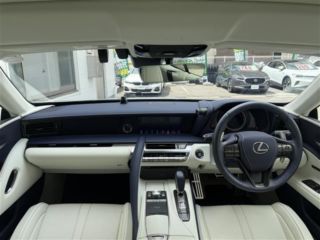 2022 LEXUS LC 500 Convertible photo 3