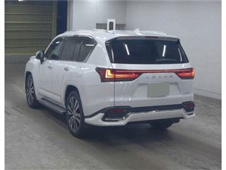 2022 LEXUS LX LX600 photo 3