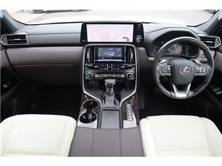 2024 LEXUS LX 600 4WD photo 3