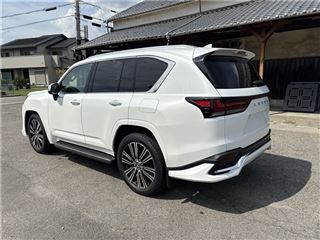 2022 LEXUS LX LX600 4WD photo 2