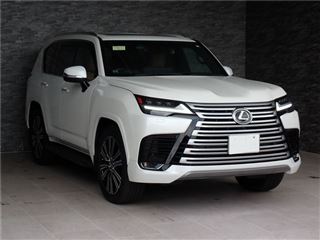 2023 LEXUS LX photo 3