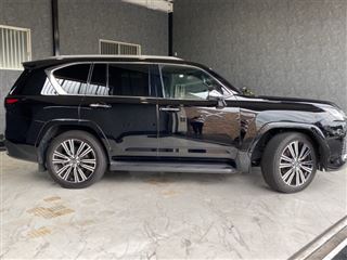 2023 LEXUS LX LX600 / COOLBOX / Mark Levinson / Rear Entertainment photo 4