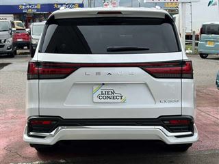 2023 LEXUS LX 600 4WD photo 5