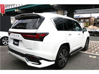 2022 LEXUS LX LX600 photo 4