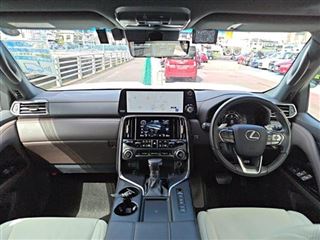 2023 LEXUS LX LX600 photo 3