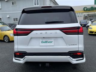 2023 LEXUS LX 600 Off-Road 4WD photo 5