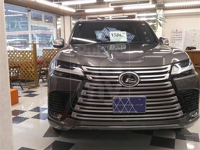2022 LEXUS LX LX600 7 people AWD