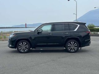 2026 LEXUS LX 600 4WD photo 3