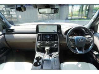 2023 LEXUS LX LX600 photo 2