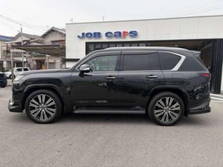 2023 LEXUS LX LX600 photo 3