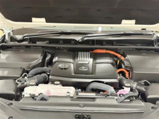 2026 LEXUS LX 700h 4WD photo 3