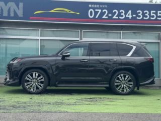 2026 LEXUS LX LX700h photo 3