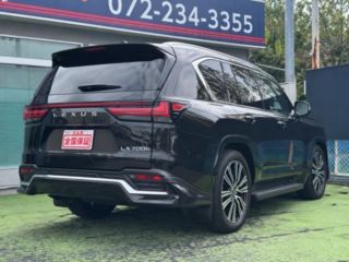 2026 LEXUS LX LX700h photo 2