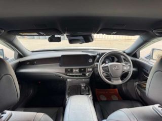 2021 LEXUS LS 500 I Package photo 3