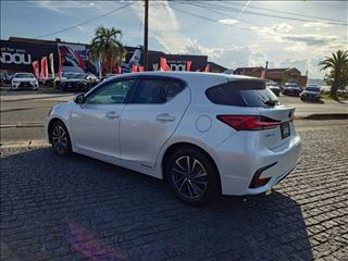 2021 LEXUS CT CT200h version C photo 2