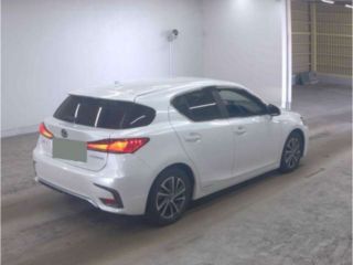 2022 LEXUS CT CT200h Version C photo 4