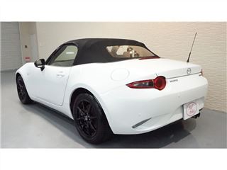 2021 MAZDA ROADSTER NR-A photo 2