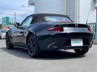 2021 MAZDA ROADSTER S photo 2