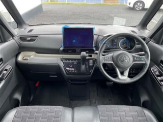 2023 MITSUBISHI DELICA MINI G Premium photo 4