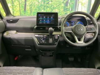 2025 MITSUBISHI DELICA MINI G Premium Limited Edition photo 2
