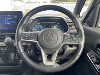 2023 MITSUBISHI DELICA MINI T Premium photo 4