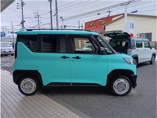 2023 MITSUBISHI DELICA MINI T Premium 4WD photo 4