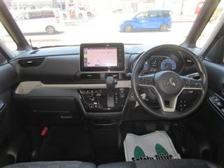 2024 MITSUBISHI DELICA MINI T Premium photo 5