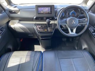 2024 MITSUBISHI DELICA MINI T Premium 4WD photo 3