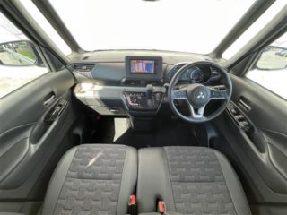 2024 MITSUBISHI DELICA MINI T Premium 4WD photo 3
