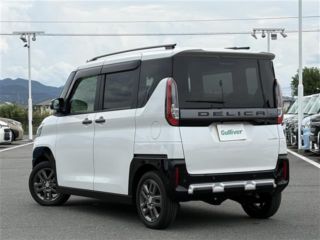 2024 MITSUBISHI DELICA MINI T Premium 4WD photo 2