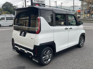 2023 MITSUBISHI DELICA MINI 660 T Premium 5-door DCVT 4WD 4-seater photo 2