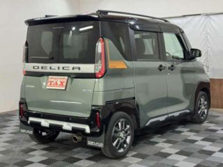 2023 MITSUBISHI DELICA MINI 660 T Premium 4WD photo 2
