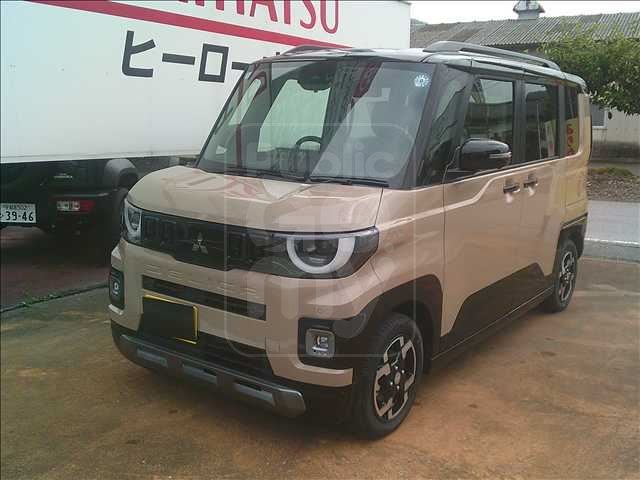 2026 MITSUBISHI DELICA MINI G Premium with roof rails