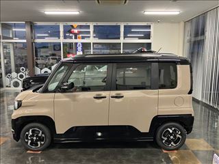 2025 MITSUBISHI DELICA MINI T Premium photo 3