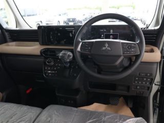 2026 MITSUBISHI DELICA MINI T Premium Two-Tone photo 2