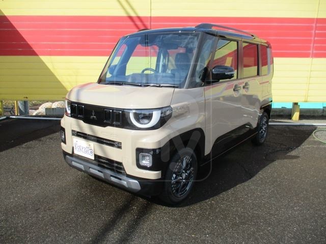 2026 MITSUBISHI DELICA MINI 660 T Premium 4WD