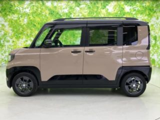2025 MITSUBISHI DELICA MINI 4WD_T Premium Deli Package photo 2