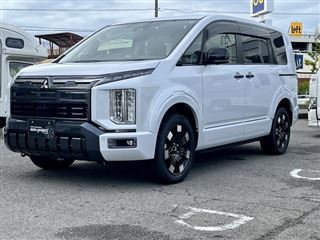2026 MITSUBISHI DELICA D:5 P photo 2