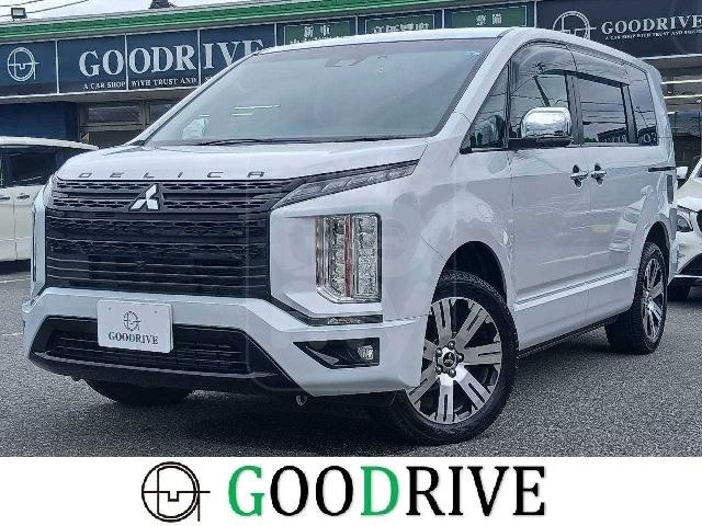2022 MITSUBISHI DELICA D:5 P Black Edition