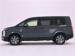 2022 MITSUBISHI DELICA D:5 2.2 Jasper Diesel Turbo 4WD photo 2