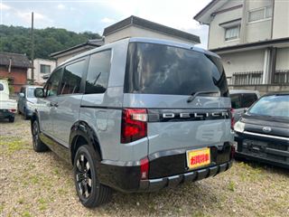 2026 MITSUBISHI DELICA D:5 P8-seater photo 3