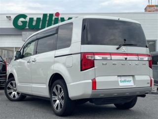 2021 MITSUBISHI DELICA D:5 P 4WD photo 2