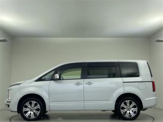 2023 MITSUBISHI DELICA D:5 P 4WD photo 3