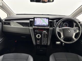 2024 MITSUBISHI DELICA D:5 Chamonix 4WD photo 3